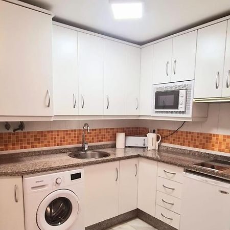 Apartamento A 2 Minutos De La Playa Y Centro Фуeнхирола Екстериор снимка