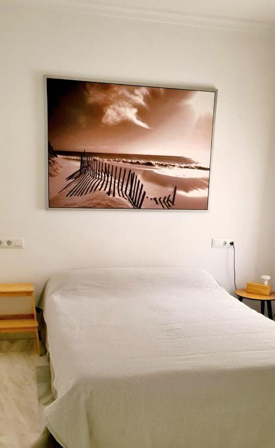 Apartamento A 2 Minutos De La Playa Y Centro Фуeнхирола Екстериор снимка